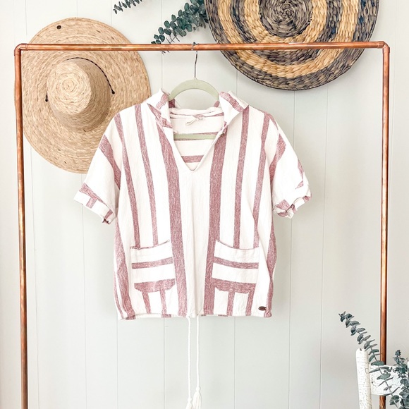 SOLD✨ ROXY Short Sleeve Poncho - Picture 2 of 6